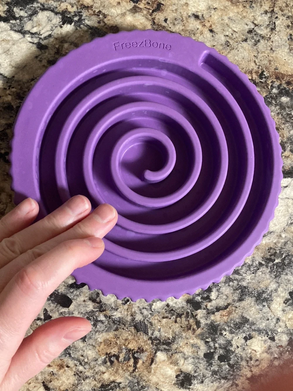 Freezbone dog lick Mat Purple Spiral